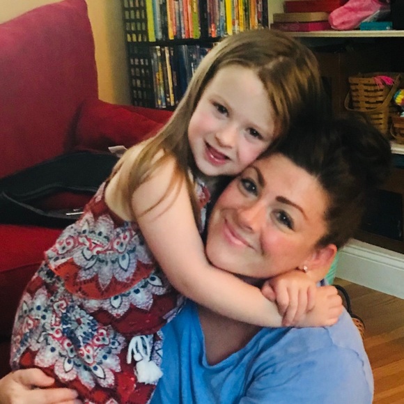 Meet Crystalyn! - Picture 5 of 5